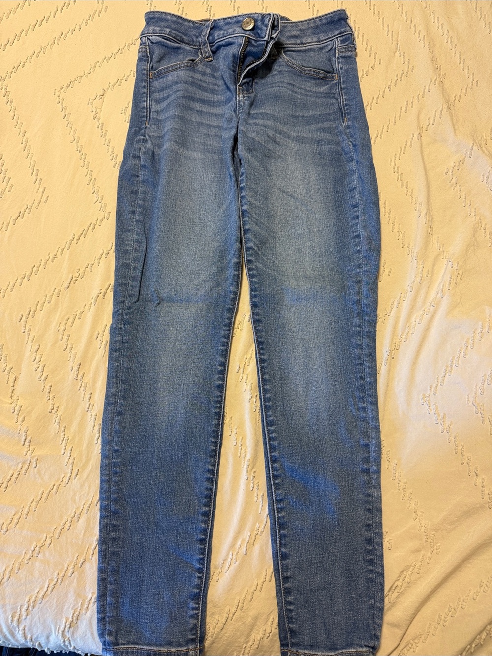 American Eagle Outfitters Light Blue Skinny Jeans